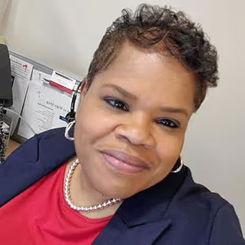 Tamra - Customer Contact Center Manager